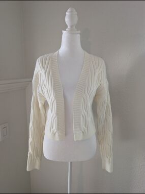 Cropped Cable Knit Open Cardigan - Cream